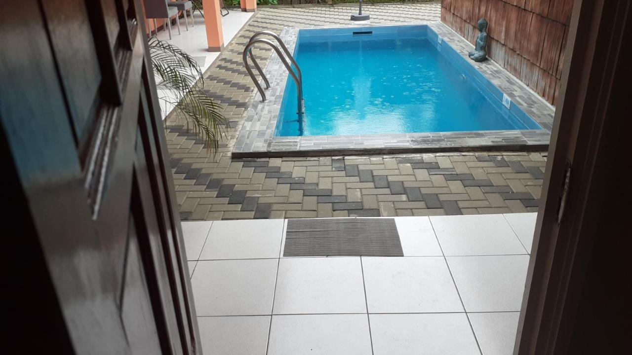 Max Garden And Pool Apartman Paramaribo Kültér fotó