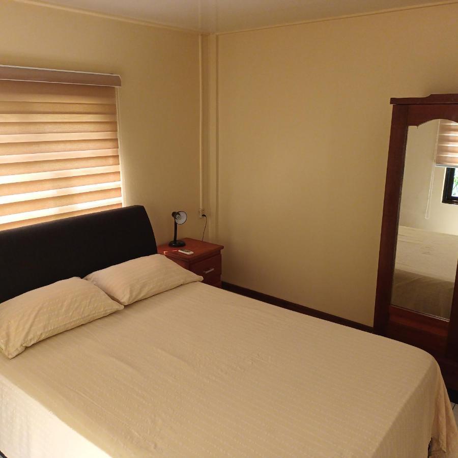 Max Garden And Pool Apartman Paramaribo Kültér fotó