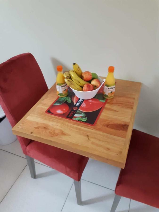 Max Garden And Pool Apartman Paramaribo Kültér fotó