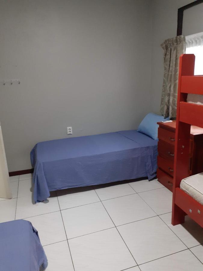 Max Garden And Pool Apartman Paramaribo Kültér fotó